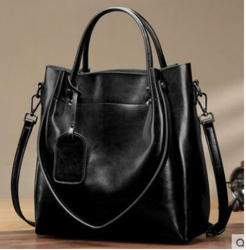 Clara’s Modern Classic | Refined Leather Tote Bag