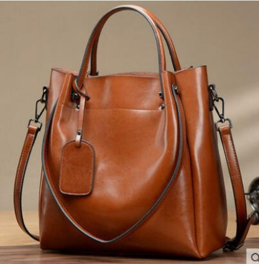 Clara’s Modern Classic | Refined Leather Tote Bag